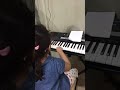 Main Piano Pake Lagu Danur