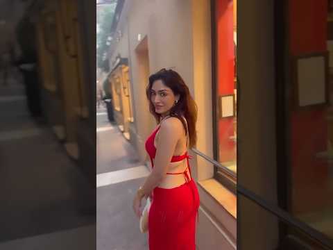 Khushali Kumar on beach💕|The Unseen Shorts 2.0 #khushalikumar #beach