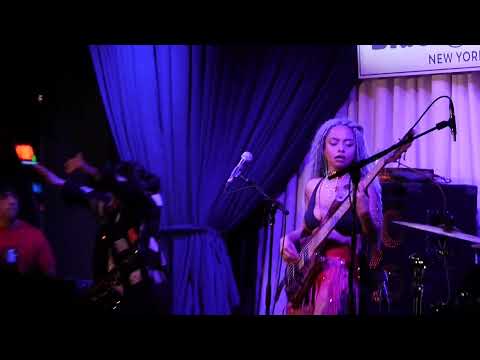 mohini dey, live in new york