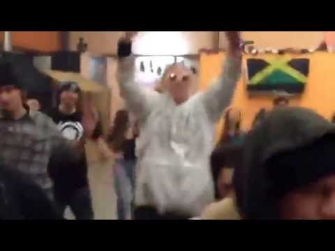 South Vibes plays Subzulu "Jah Live"