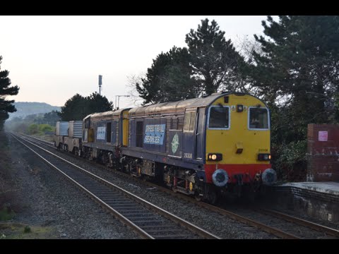 #485: DRS Class 20308 & 20305 pass Colwyn Bay (23/04/2015)