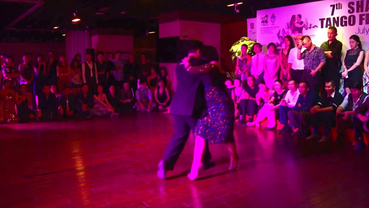 Video thumbnail for Fernando Sanchez y Ariadna Naveira _1 - 2017 7th Shanghai International Tango Festival