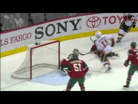 Nicklas Backstrom spectacular glove save on Conroy - NHL Rogers Sportsnet Feed