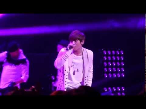 130214 Valentine Concert with K.Will [5/19] - 나가면 고생이야 (Come To My Crib)