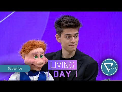 Chris tregon sekretet e Nikolas - Living Day