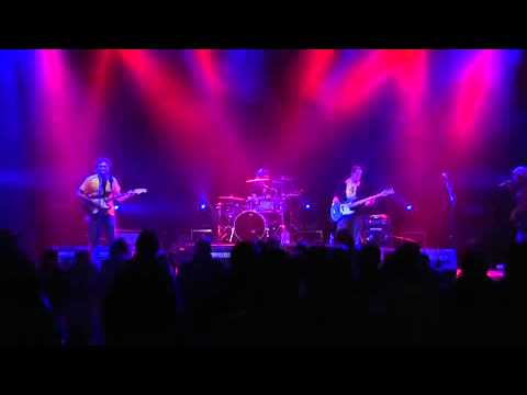 Cico - Altrove (feat. Godie) (live rockhal)