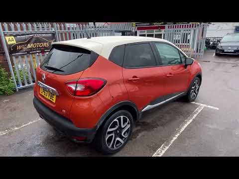 Renault Capture orange