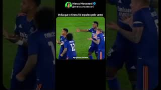 O dia que o Kross foi expulso do nada #shorts #futebol #engraçado