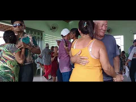 Chico Cearense @ animando o forró dos idosos em Valença do Piauí dia 05/05/2024 p/2