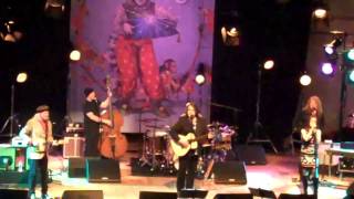 Robert Plant and The Band of Joy feat. Darrell Scott - Satisfied Mind - 2/8/11