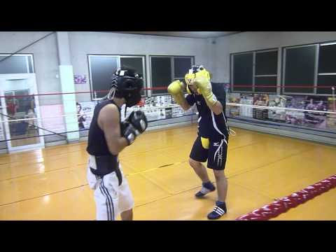 山梨県K.T.Tスポーツボクシングジム　スパーリング動画