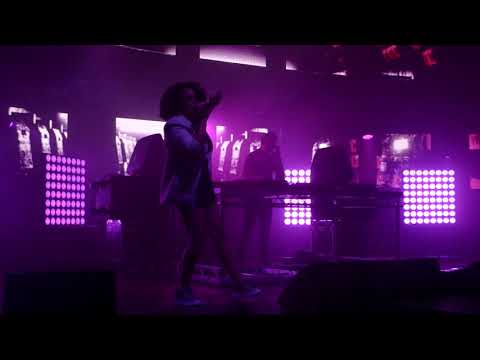 Lisa Marie Experience - Keep On Jumpin