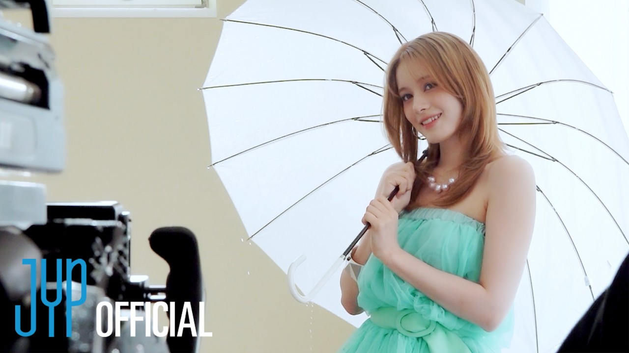 NiziU(니쥬) "Sour Grapes" Highlight Medley Behind
