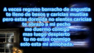 Almohada-Cristian Castro.