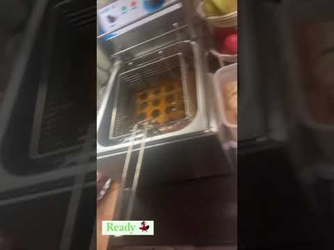 byM&ouml;lly video.
