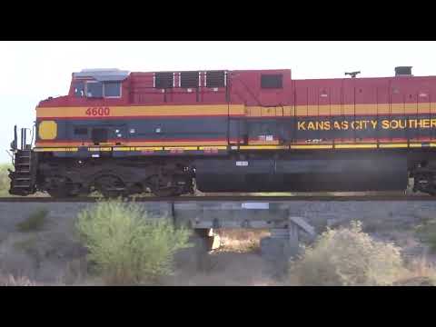Persiguiendo un pesado tren de KCSM en villaldama nuevo leon