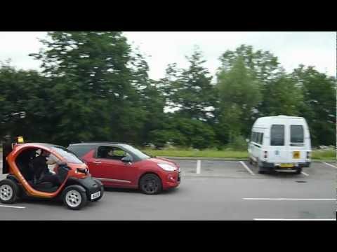 DRAG RACE!! Renault Twizy Electric v Citroen DS3 Diesel!!