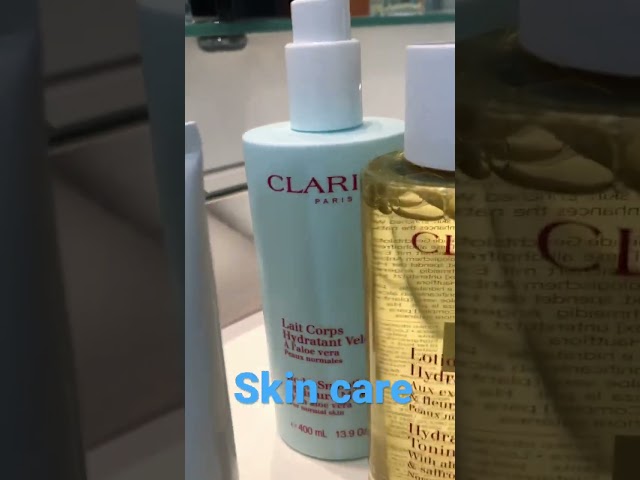 Vídeo relacionado con Clarins, Loción Corporal Hidratante con Aloe Vera, 400 ml