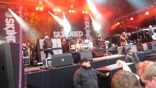 Skindred - Cut Dem (live)