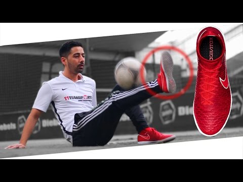 FREESTYLE TEST: Nike MagistaX Proximo IC RED