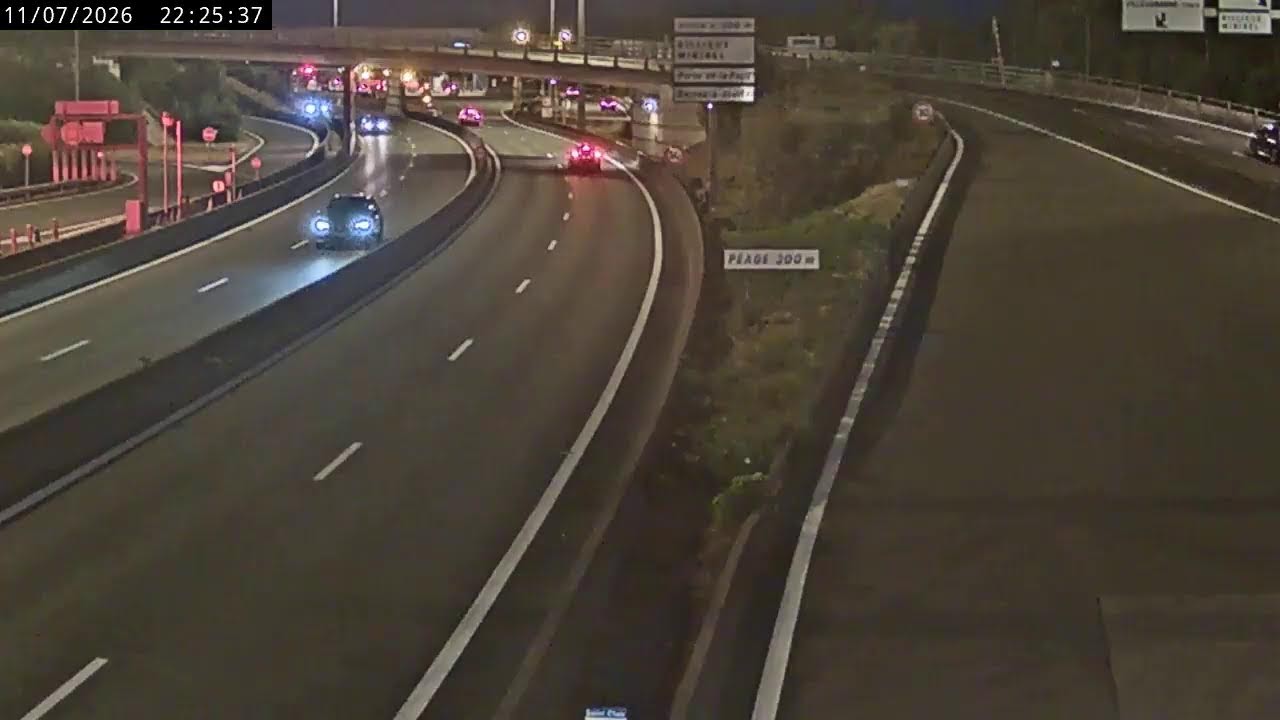 Live webcam view of Puerta de Saint-Clair, anillo periférico