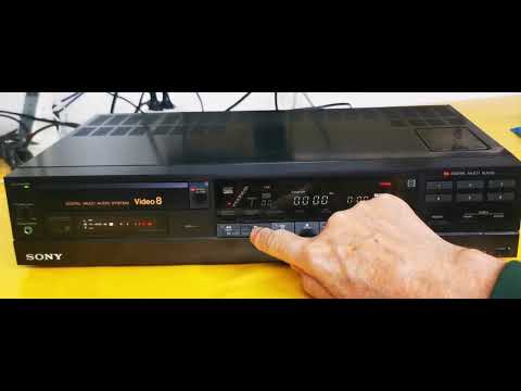 Sony EV-SS650 6-Track Video8 Multi PCM VCR. Six digital audio tracks on a small Video8 Cassette!