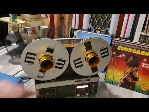 Aufnahme von Plattenspieler Technics SL-1200 MK2 mit Tonbandgerät Revox A77 MK3. Analog auf analog.