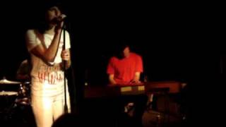 Fiery Furnaces "Here Comes the Summer" and "Blueberry Boat"