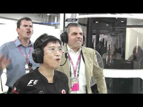 Rowan Atkinson reaction on Massa-Hamilton [BBC] F1 2011 Indian GP