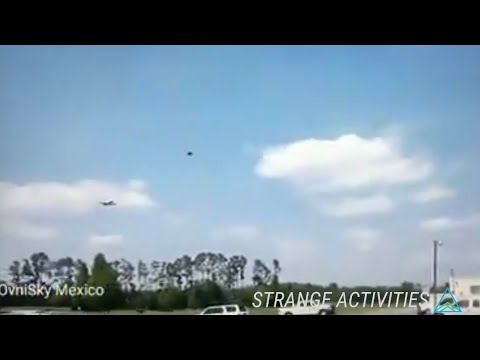 Incredible UAP Traveling The SPEED OF LIGHT! So Fast.. You won’t even notice! Until 16x Slowed Down!