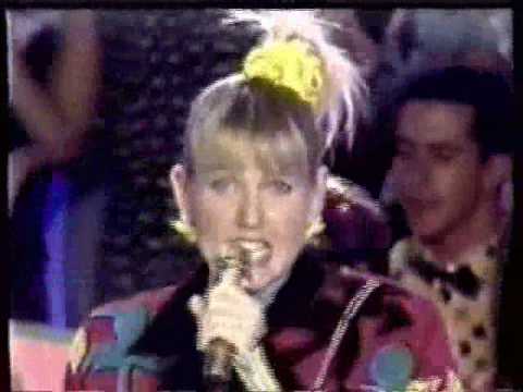 Xuxa canta "Xuxa Park" no Park Espanhol - 1992