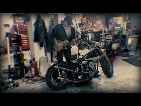 Seasick Steve - Backbone Slip (Official Video)