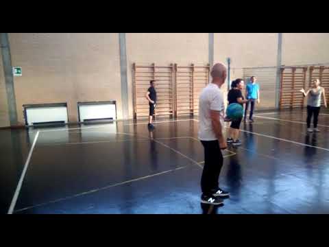 Pallavolo Artù - genitori vs figli