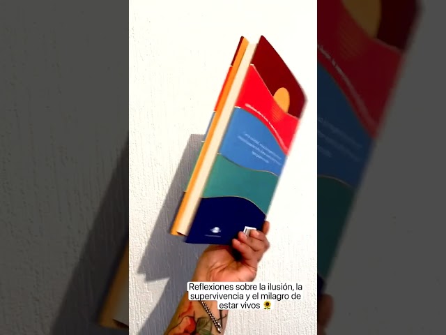 Vídeo relacionado con El libro de la esperanza (Contraluz)