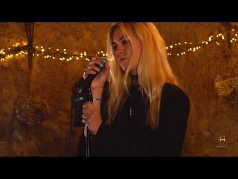 WØLFFE - Shoot You Down