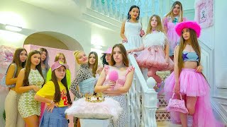 Download lagu Miss Academy - siapa gadis tercantik di Akademi Kelinci? mp3