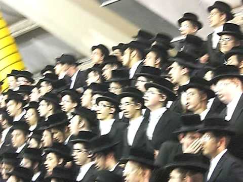 Inauguration of new Kiryas Skver shtetl, summer 2007