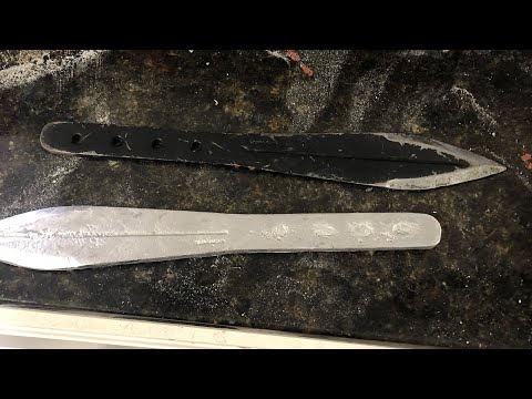 Casting a throwing knife