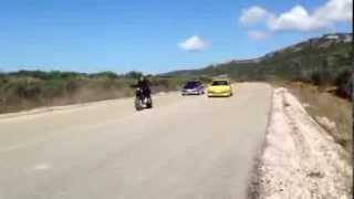 preview picture of video 'peugeot rallye vs peugeot rallye vs xt600'