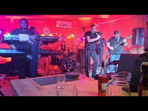 @DiVorce koncert charytatywny pub Sfera lublin 13.10.2022 cover zespołu Bajm ,,Co.mi Panie dasz,,