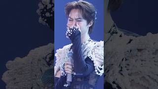 Download lagu tears gleaming like shattered glass under moonlight #NuNew #ZeeNuNew #FANCAM #NuNew1stConcert #누뉴 mp3