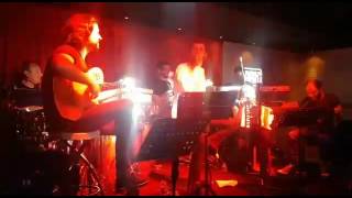 SERKAN ÖLÇER ORKESTRASI 2017 ARK SAHNE &#39;&#39;DÖN BEBEĞİM&#39;&#39; konuk sanatçı Mert Carim