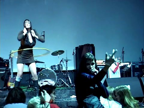 Cobra Killer - Try It / Bye Bye Bye (Volksbühne Berlin 2003)