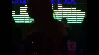 Ece Seçkin - Wet / Performansı (Fox Club)