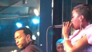 Estelle &amp; John Legend: So Much Out The Way (LIVE)