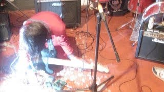 Screaming Females - Starve The Beat (4/4/09)