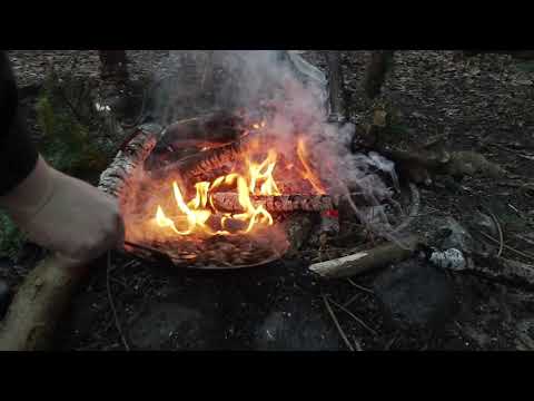 Eisenpfanne einbrennen! und leckeres Essen,am gemütlichen Lagerfeuer