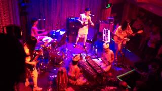 OOIOO - Live [mini-clip #1], "Don Ah," Phila., PA, 7/21/14