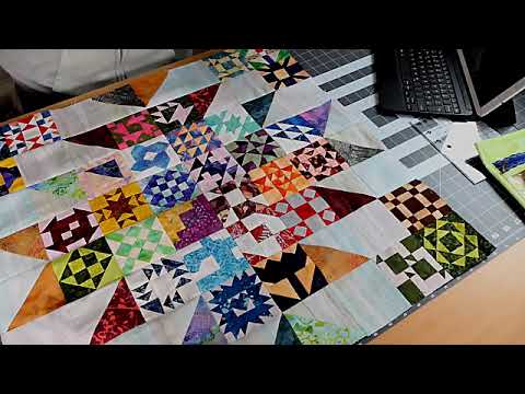 no 99 Sewcialites QAL Finishing das Quilt Top -so much fun !!! Los geht's