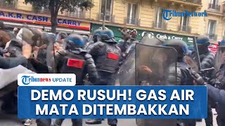 Detik-detik Aksi Demo di Paris Ricuh: Massa Vs Polisi Saling Dorong, Gas Air Mata Ditembakkan